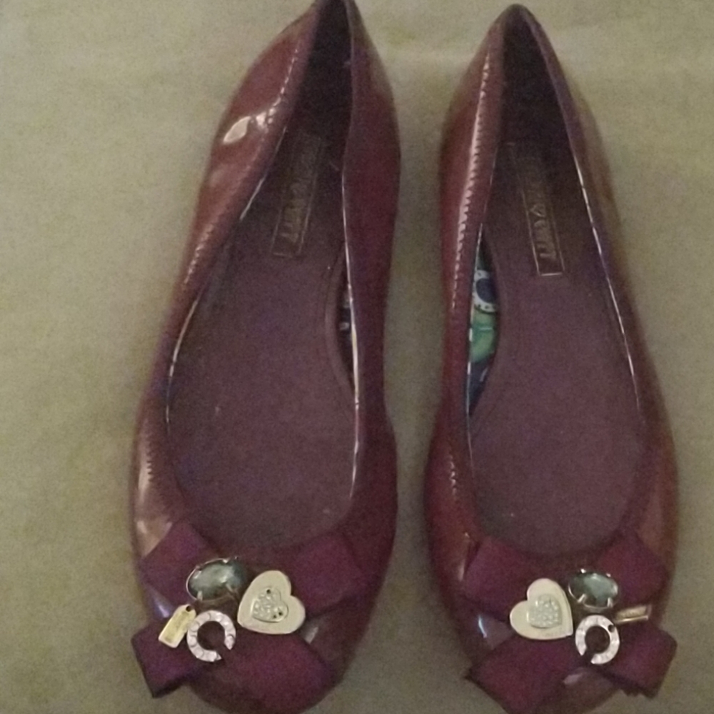 Discontinued patent leather Coach poppy flats